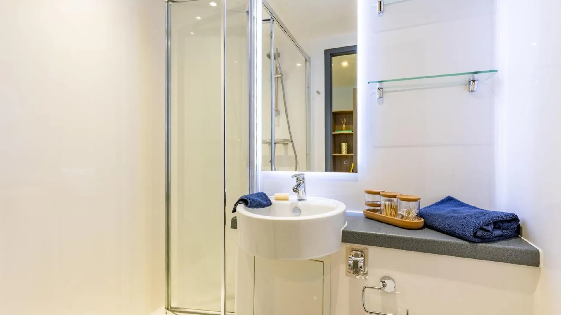 Curraheen Point In Cork Apartamento